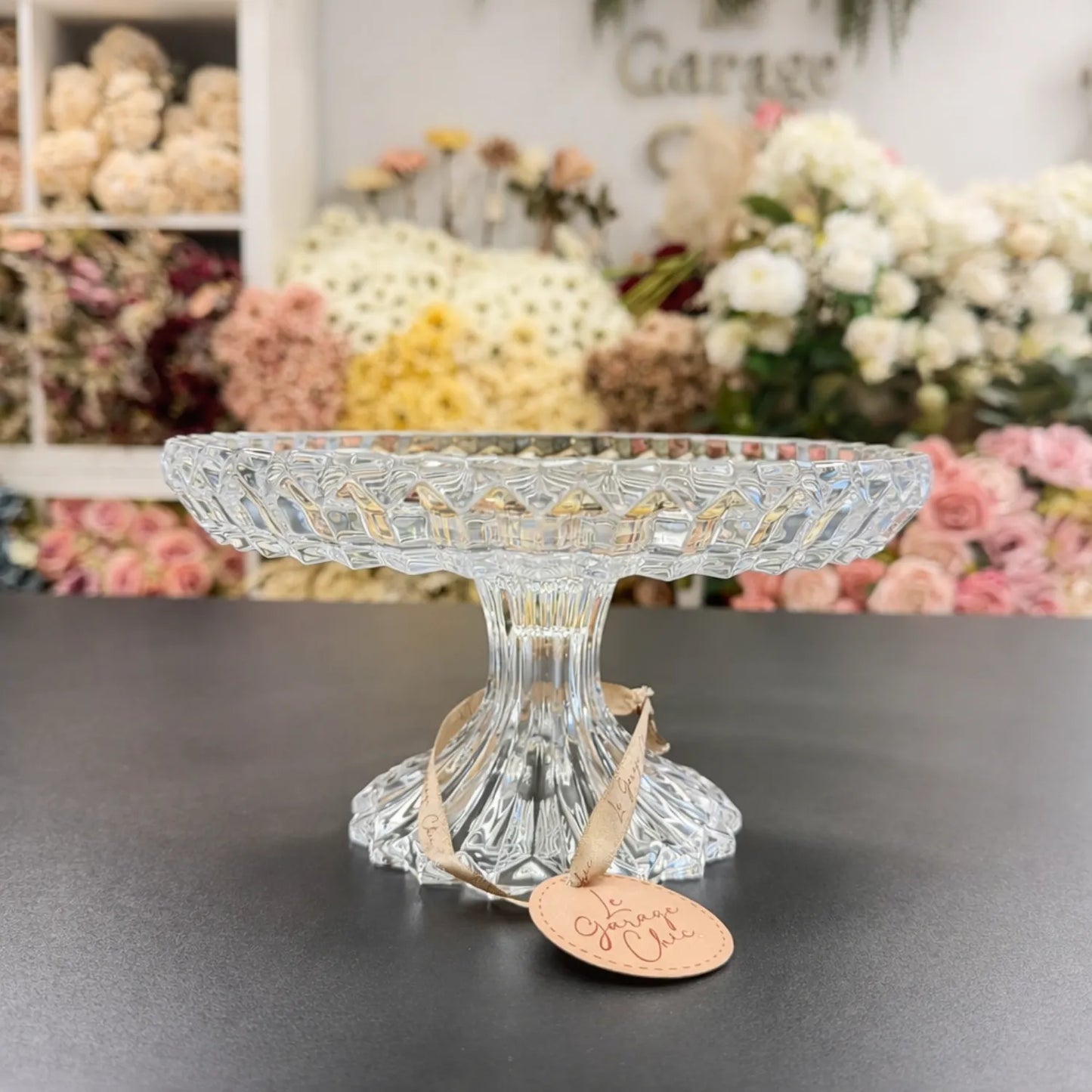 Round Crystal Pedestal Tray for Elegant Table Displays - LGC-PTG